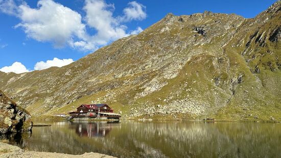 Der See mit der gleichnamigen Hütte „Cabana Balea Lac“ -Wir verbringen hier auch einige Zeit