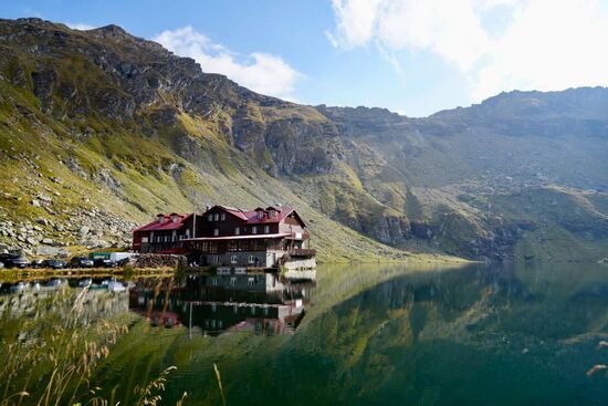 Gern würden wir hier übernachten, aber es ist leider alles ausgebucht-so müssen wir noch auf die Suche gehen