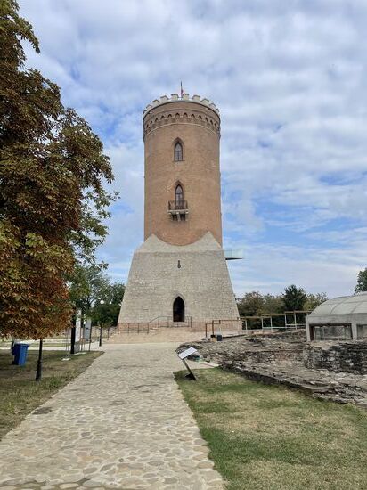 Den „Chindia-Turm“ ließ Vlad III.  als Gefängnis errichten, wir steigen hinauf, auf den Turm…
