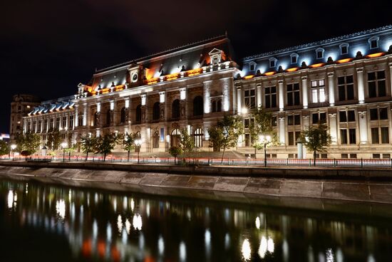 Der wird nun auch von jeder Ecke abgelichtet