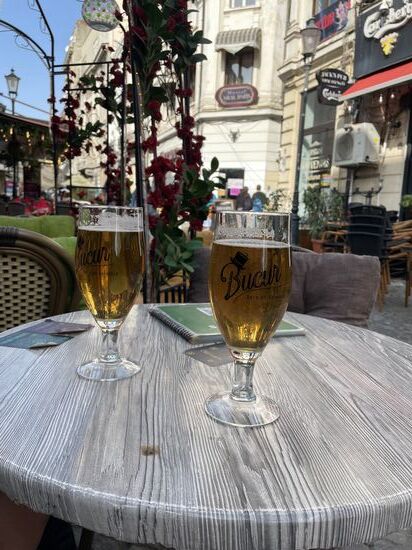 Nach dem langen Fußmarsch haben wir uns einen Tee verdient, aber leider gab es wieder diese Verständigungsprobleme…