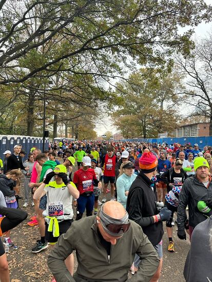 Wir bekommen ein Foto von Dennis—er startet!