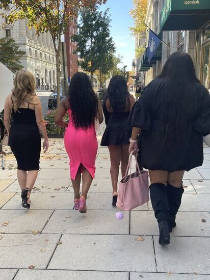 Diese 4 Schönheiten sind ein Foto wert…