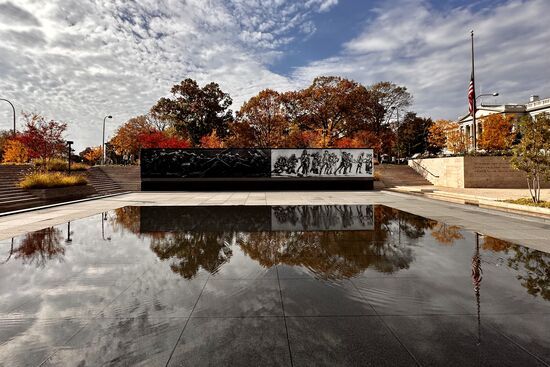 Wunderschönen Herbstfarben am „World war I“ Memorial