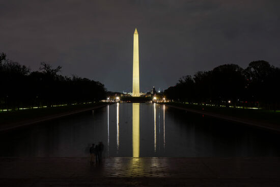 Zur anderen Seite ist noch einmal der Obelisk zu bestaunen.
