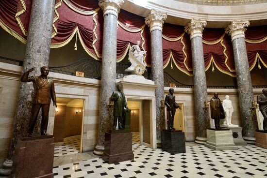 1990 war die Sammlung komplett, aber sie zieht sich inzwischen durch das ganze Gebäude