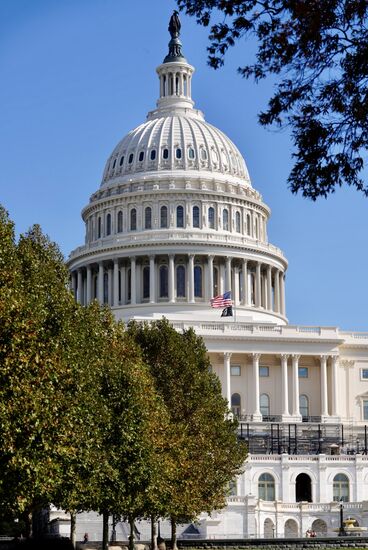 …und nehmen das Capitol noch mal von dieser Seite auf…