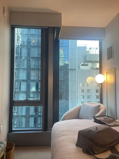 Wir bitten um ein Zimmer möglichst weit oben …