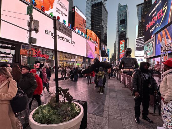 Hier ist immer Betrieb, es ist höllisch laut und fast taghell