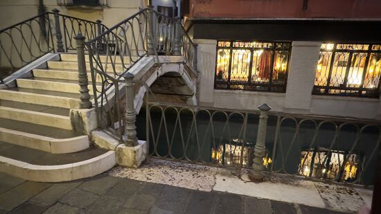 So niedlich kleine Geschäfte. Einfach zu schön.--