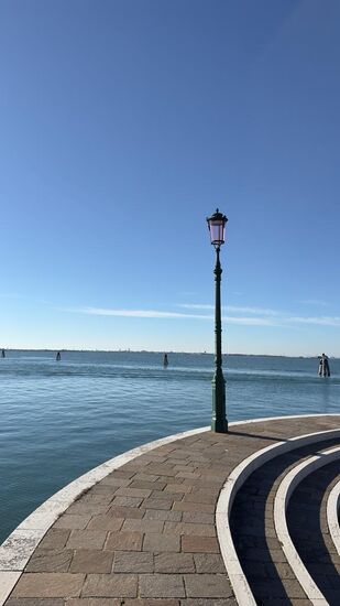 Idylle am Wasser-hier übt der Fotograf "führende Linien"--frisch im Kurs letzte Woche  gelernt..