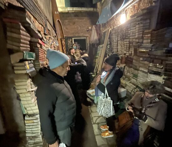 Stöbern, lesen und einfach das urige Ambiente genießen--wenn nicht gerade wieder Hochwasser ist!