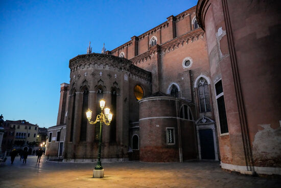 Wir verlassen das Gebäude und werfen einen letzten Blick auf die Kathedrale.