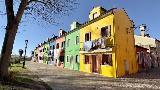 Und die Wäsche, die repräsentativ aufgehängt wird--da stellt sich echt die Frage: machen die das extra für die Touris?