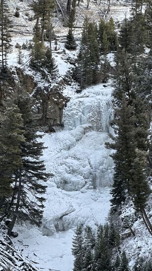 Ganz wenig plätschert er noch