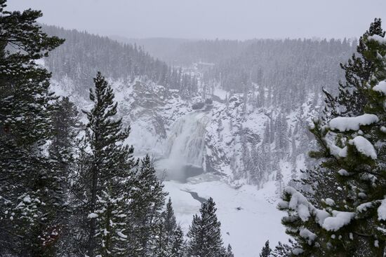 Hier dürfen wir die „Upper Falls“ bestaunen