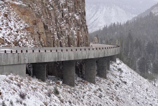 Neue Brücke….der Felsen unverändert…