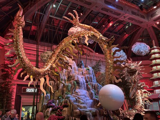 Die Ausstellung wechselt mehrmals im Jahr - zurzeit ist es eine asiatische Ausstellung.