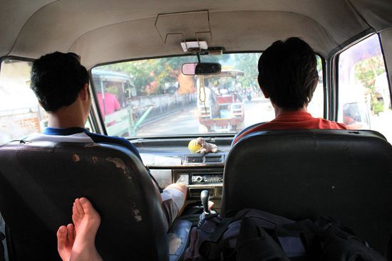 VOLL den Platz im Minibus hatten nur die Fahrer vorne...