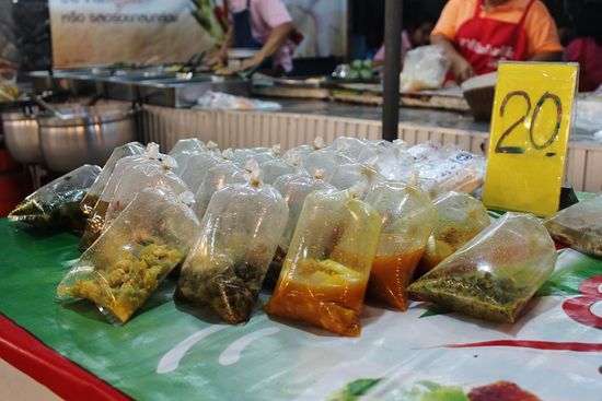 ... Süppchen und Beilagen ...