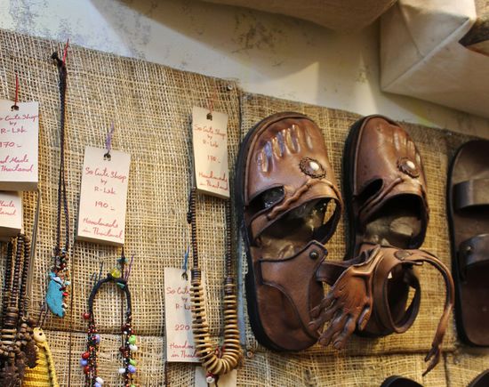 ... Hand am Fuß ? ...