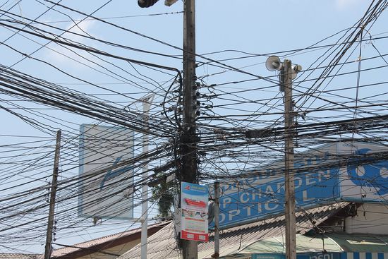 ... Zivilisation mit Spannungsschwankungen ...