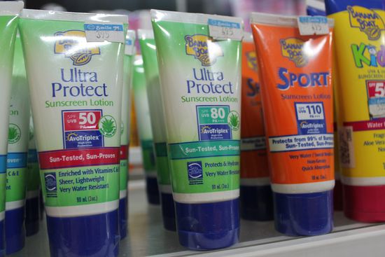 ... dabei gäbe es doch Sonnenmilch bis Faktor 110 (!!!) ....
(@Marian: überdenk' das nochmal mit deiner 20er...)