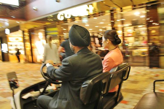 ... HALT! Die Rückbank ist leer - wie wärs mit ner Fahrgemeinschaft? ...