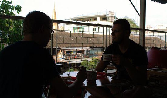 ... lecker Frühstückchen auf unserer Terrasse ...