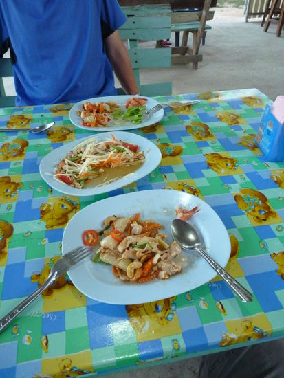 Leckeres Essen bei "Whoopi" 
Wir lieben den scharfen Salat aus grünen Papaya!