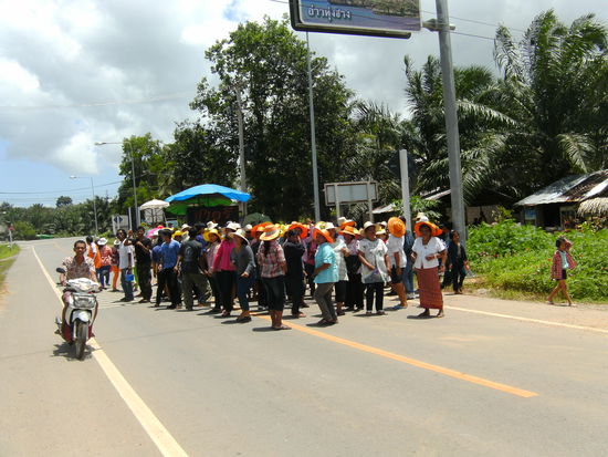 Bei so einer Straßenparty machen wir natürlich mit!