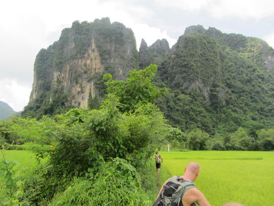 Auf dem Weg zur ersten Höhle