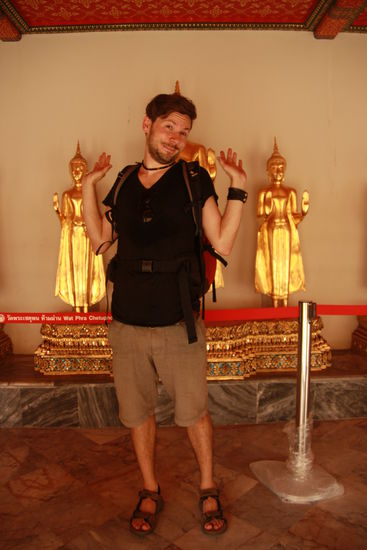 Und Ali in funktischer Buddhastellung (Insider-Joke)