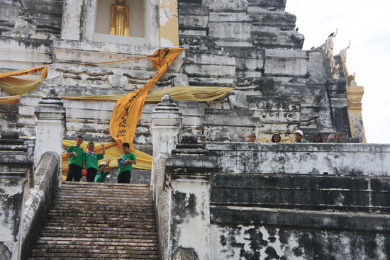 Was war die groessere Attraktion fuer die Schueler? Wir oder die Chedi?