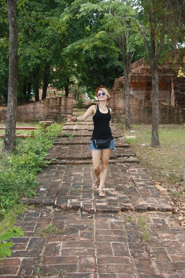 Catwalk im Wald vorm Wat