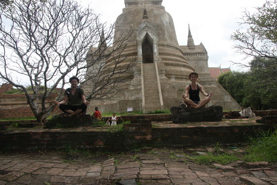 Om (Bilduntertitel fuer Ali)
Ommmmmmmmmmmmm (Bilduntertitel fuer Ela)