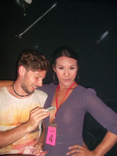 Ali beim Trinkgeld geben