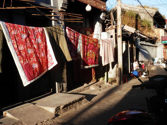 hier wird gelebt, gearbeitet, gegessen und man trifft immer jemand auf ein Schwaetzchen