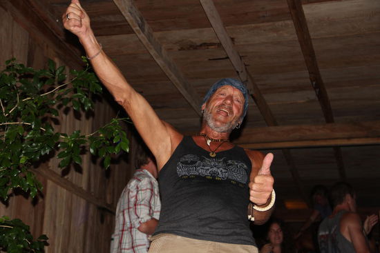 Walter kann endlich mal wieder abtanzen....