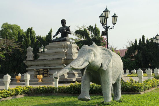 immer wieder "heilige" Elefanten