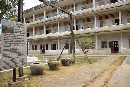 "S 21, das Gymnasium des Schreckens", hier der Foltergalgen...