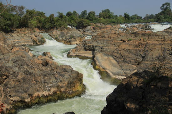 auf den Bildern kommt der Wasserfall so klein rüber, aber er war sehr mächtig, wirklich...