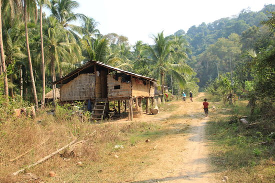 laotische Hauptstraße...