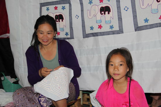 ...alles handgemachte wunderschöne Dinge auf dem Nachtmarkt...