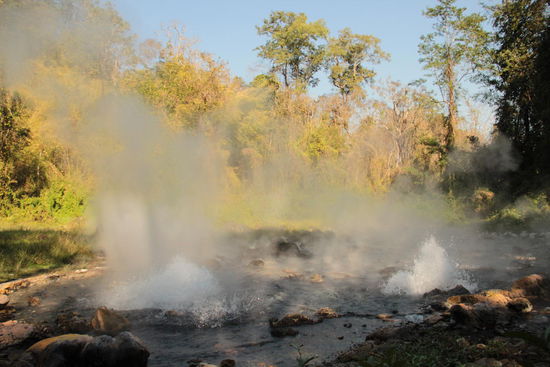..."Hot Springs" hatte ich noch zu vor in meinem Leben gesehen und empfand dieses auch als "Wunder der Natur"....
