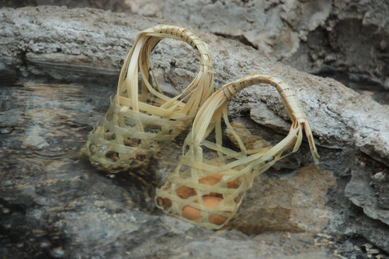 ....es wurden Eier darin gekocht ( das Wasser hatte eine Temp. um die 95'C)