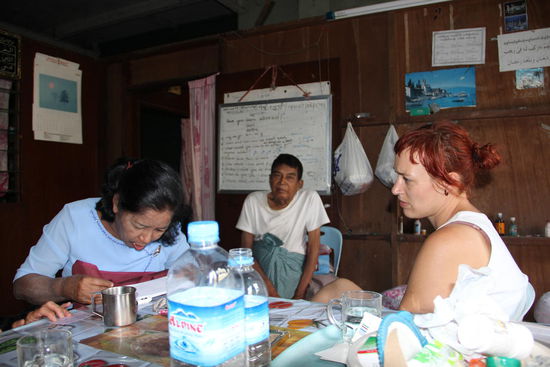 Bei "Kitty" und ihrem Bruder daheim...