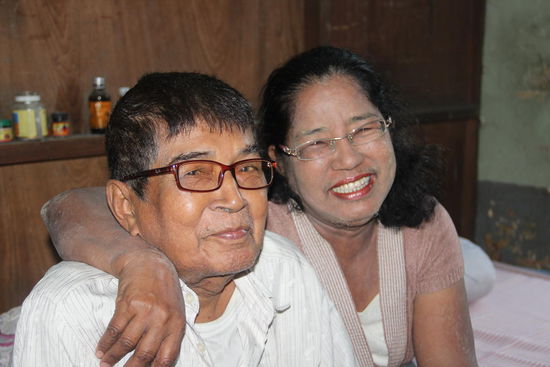 ...eine lustige Gesellschaft, Kitty und ihr Bruder...