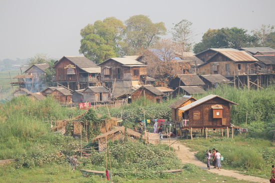 für uns auf den ersten Blick ein idyllisches Mandalay...
