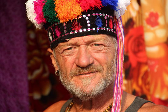 .....in dem ich mitmache und feststelle, daß mir der Hut am besten steht, ätsch....